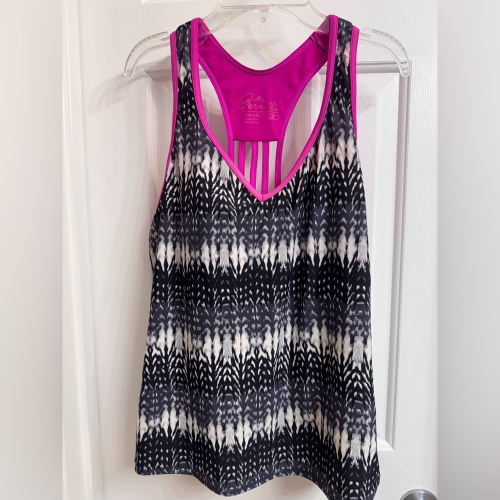 Gerry Weber Women's Black/White with Pink  Trim Athletic Top with Built in Bra